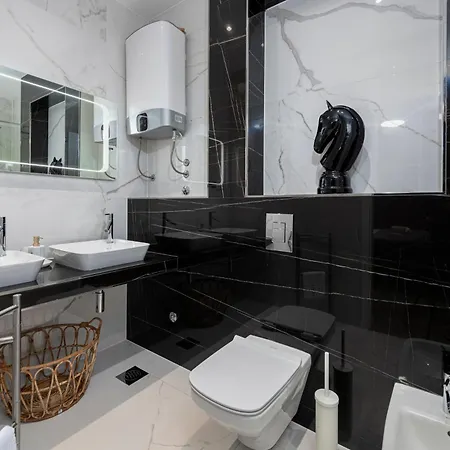 Sunny Rock Apartman *