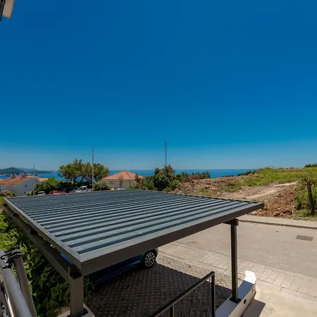 Sunny Rock Apartamento *